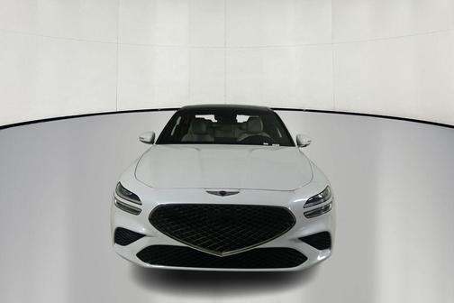 Uyuni White 2025 Genesis G70 2.5T RWD
