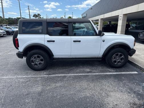 Oxford White 2022 Ford Bronco Big Bend