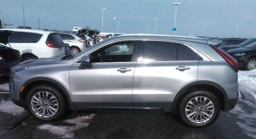 Argent Silver Metallic 2024 Cadillac XT4 Premium Luxury
