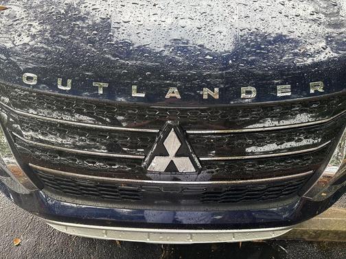 Cosmic Blue Metallic 2024 Mitsubishi Outlander SE 2.5 2WD