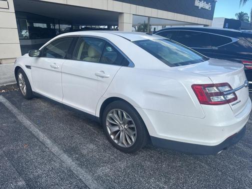 2019 Ford Taurus Limited