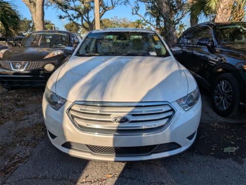 2019 Ford Taurus Limited