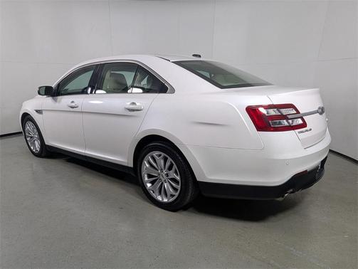 2019 Ford Taurus Limited