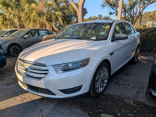 2019 Ford Taurus Limited