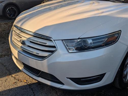 2019 Ford Taurus Limited