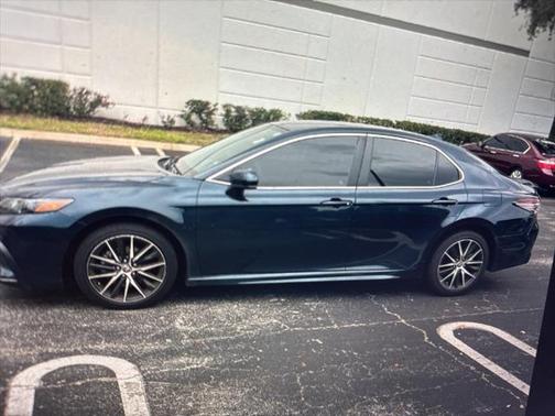 2021 Toyota Camry SE