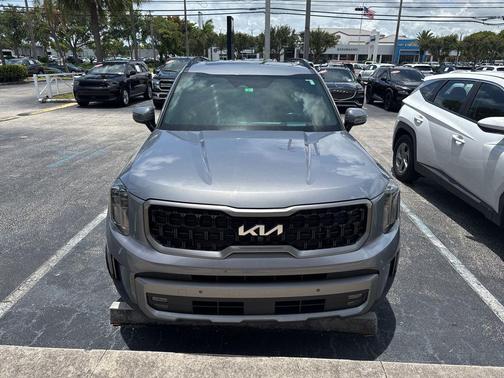 Everlasting Silver 2023 Kia Telluride SX Prestige X-Pro