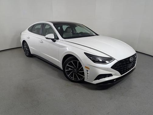 2022 Hyundai SONATA Limited