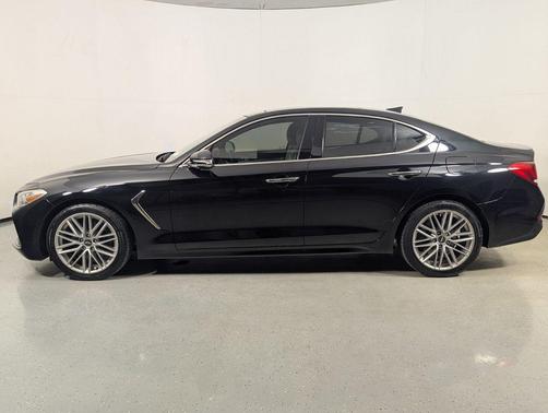 Vik Black 2020 Genesis G70 2.0T RWD