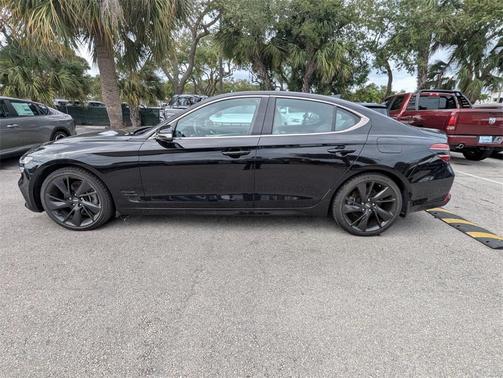 2023 Genesis G70 2.0T RWD