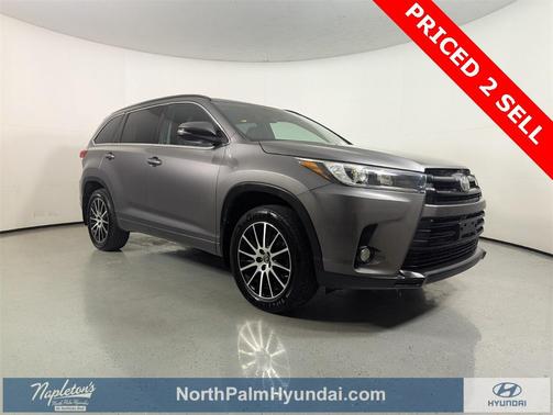 2017 Toyota Highlander SE