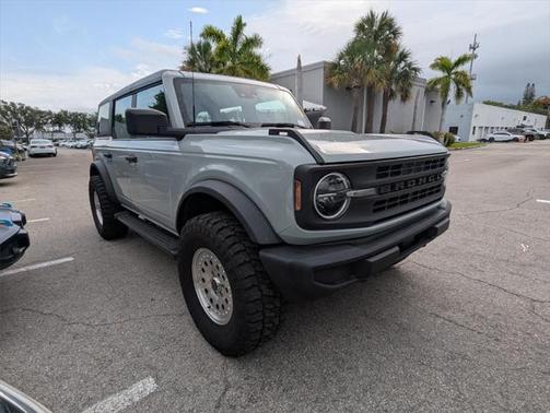 2022 Ford Bronco Base