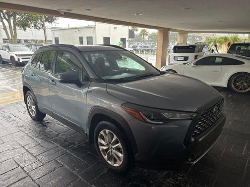 Celestite 2024 Toyota Corolla Cross LE