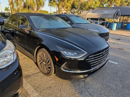 2023 Hyundai SONATA Hybrid SE