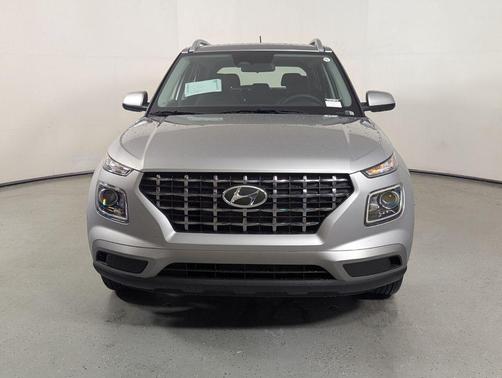 Shimmering Silver 2026 Hyundai VENUE SEL