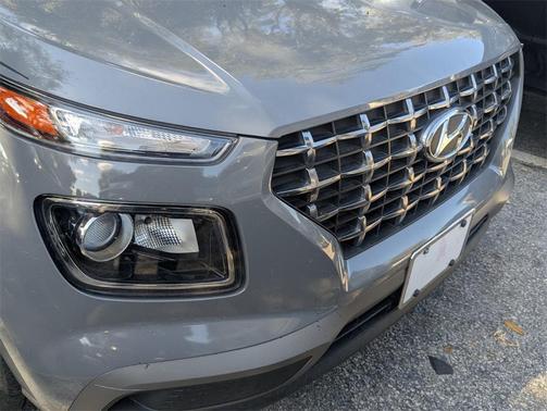 2020 Hyundai VENUE SEL