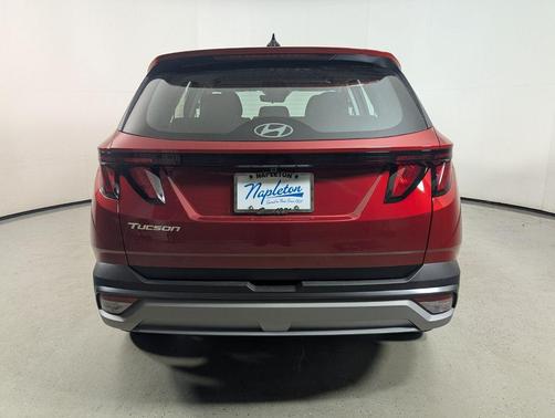 Ultimate Red 2026 Hyundai TUCSON SE
