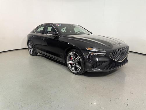 2024 Genesis G70 2.5T RWD