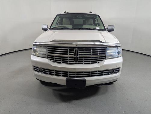2013 Lincoln Navigator Base