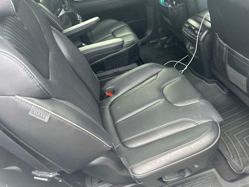 Typhoon Silver 2024 Hyundai PALISADE Calligraphy