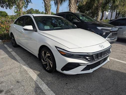 2025 Hyundai ELANTRA Limited
