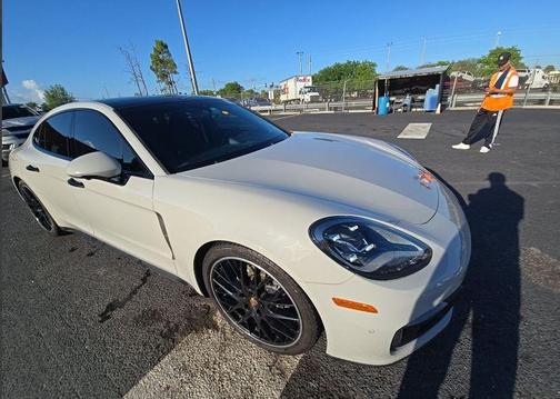 Chalk 2023 Porsche Panamera Platinum Edition