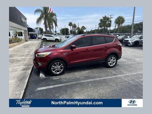 Ruby Red Metallic Tinted Clearcoat 2018 Ford Escape SE