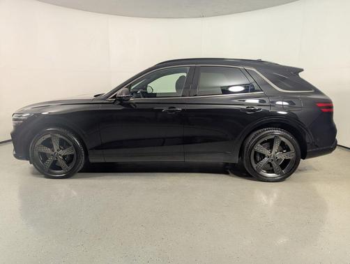Vik Black 2025 Genesis GV70 2.5T AWD