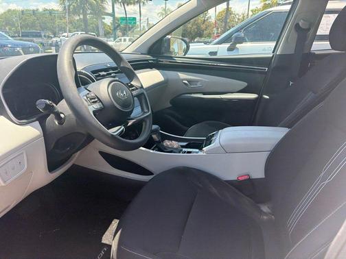 White Pearl 2024 Hyundai TUCSON SEL