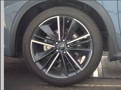 2023 INFINITI QX50 SPORT