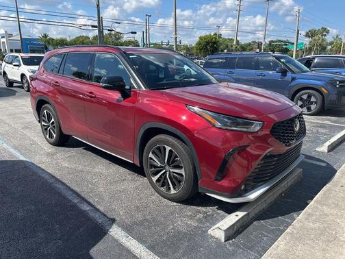 Ruby Flare Pearl 2021 Toyota Highlander XSE