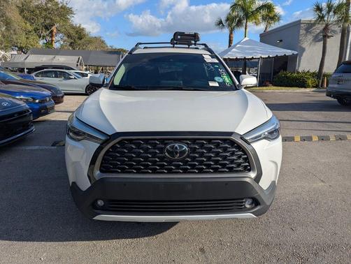 2022 Toyota Corolla Cross XLE