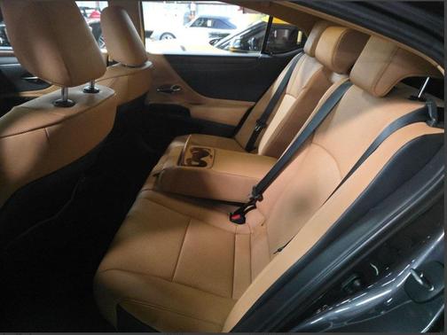 2024 Lexus ES 350 Base