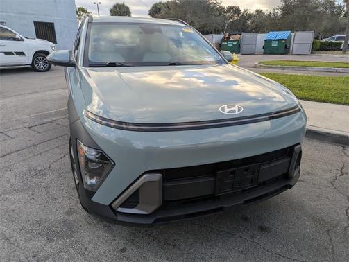 2024 Hyundai KONA SEL