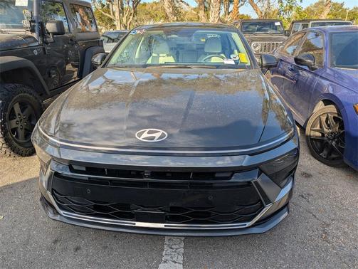 2025 Hyundai SONATA Hybrid Limited
