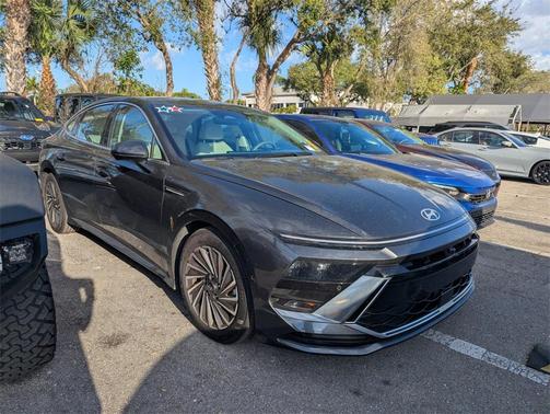 2025 Hyundai SONATA Hybrid Limited