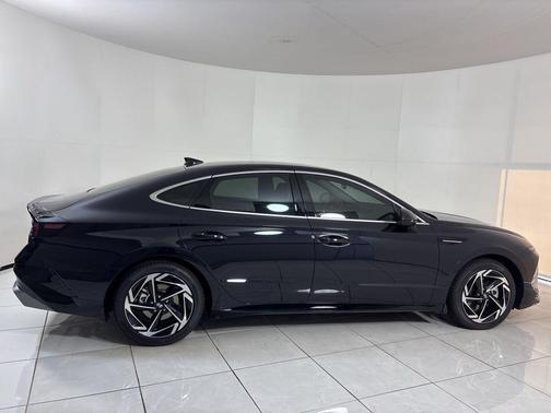 Carbon Blue 2026 Hyundai SONATA SEL