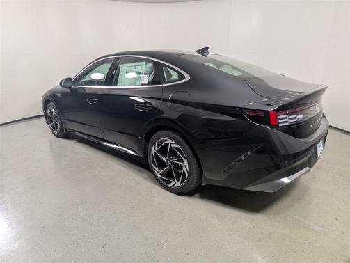 2026 Hyundai SONATA SEL