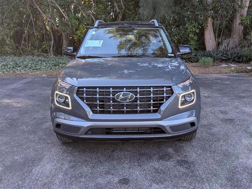 2025 Hyundai VENUE Limited