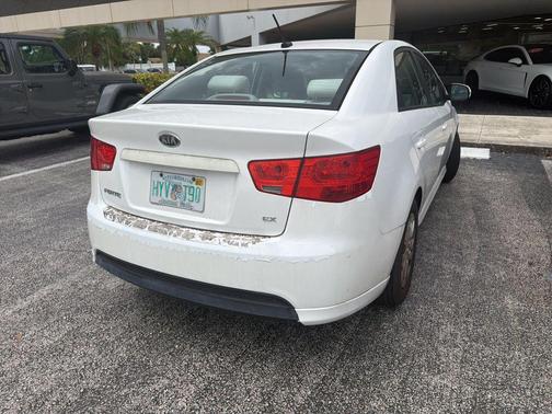 Snow White Pearl 2012 Kia Forte EX