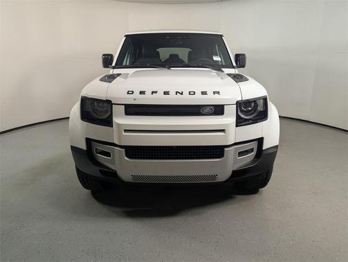 2025 Land Rover Defender 110 P300