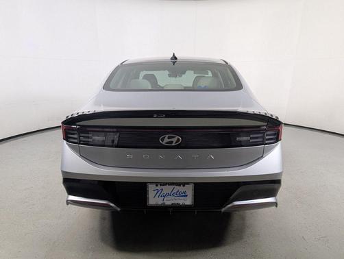 Aero Silver 2026 Hyundai SONATA SEL