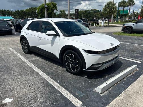 Atlas White 2023 Hyundai IONIQ 5 SEL