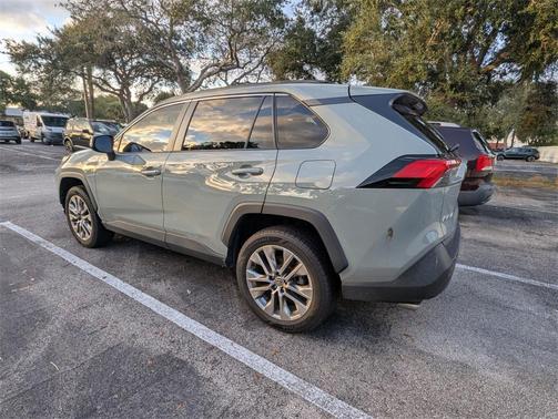 2023 Toyota RAV4 XLE Premium