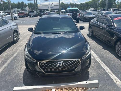 Black Noir Pearl 2018 Hyundai Elantra GT Sport