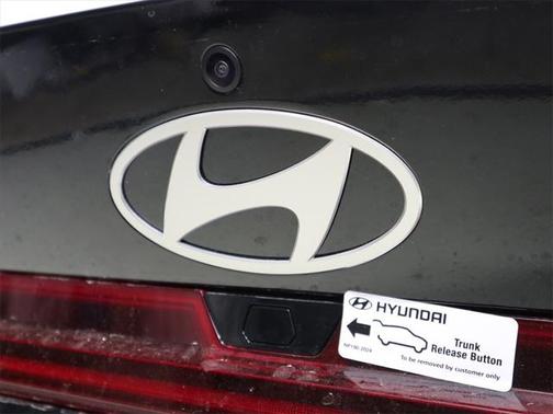 2024 Hyundai ELANTRA HEV Blue