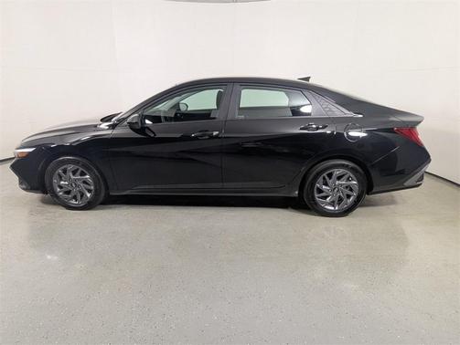 2024 Hyundai ELANTRA HEV Blue