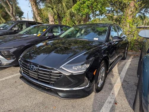 2022 Hyundai SONATA SE