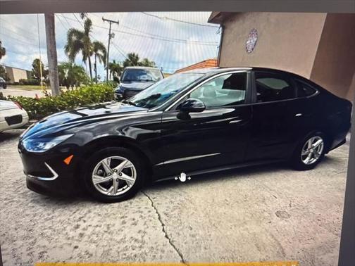 2022 Hyundai SONATA SE