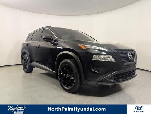 Super Black 2023 Nissan Rogue SV